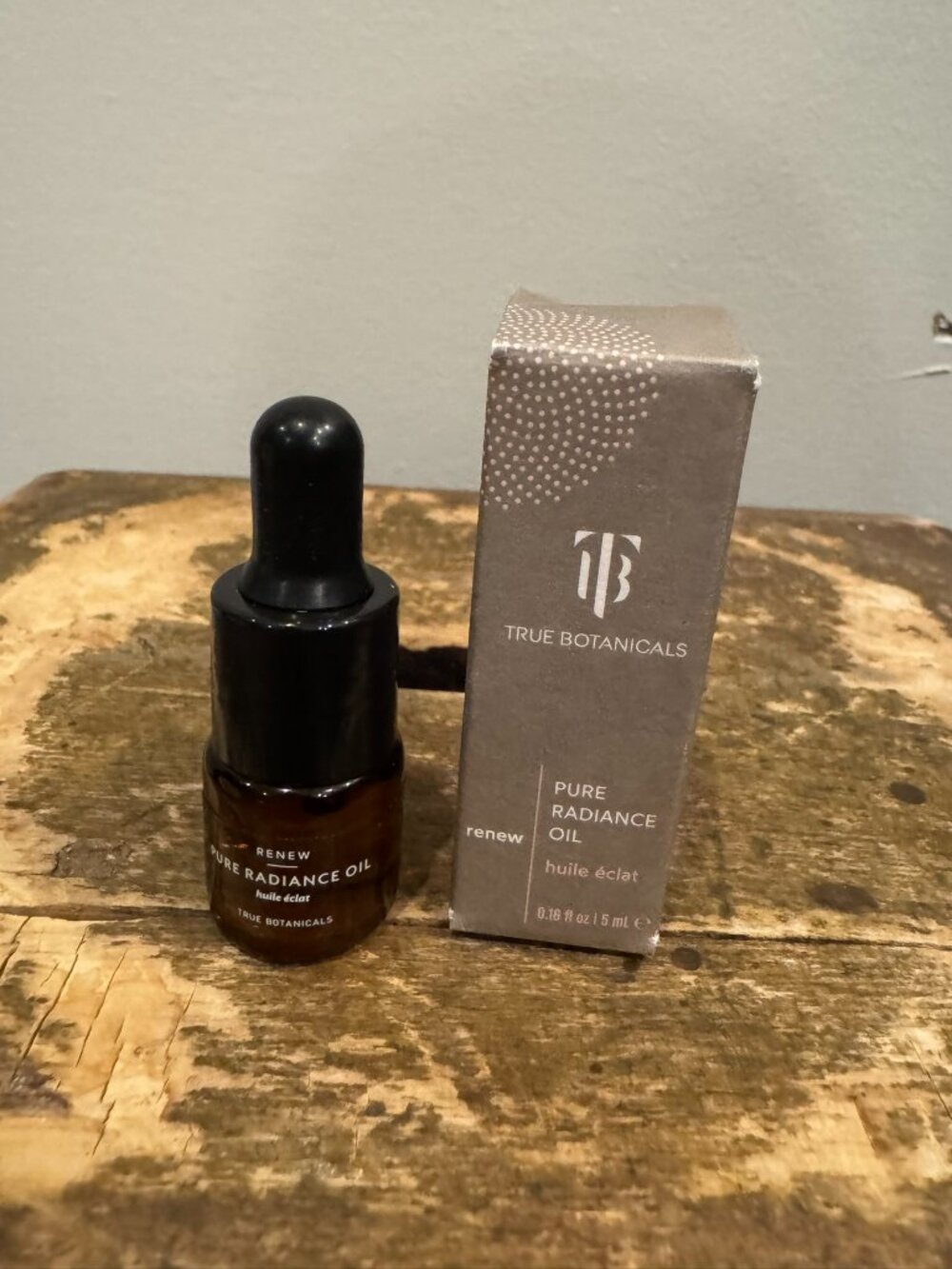True Botanicals Renew Pure Radiance Oil .16 fl oz/5 ml